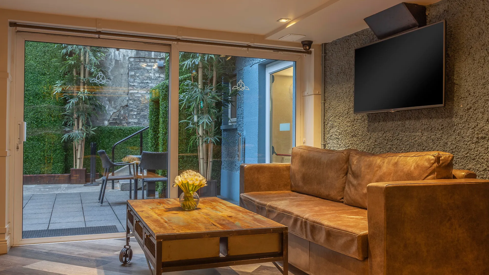 Temple Bar Inn Dublin Hotel